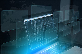 深夜的代码行者 职场白领的加班特写